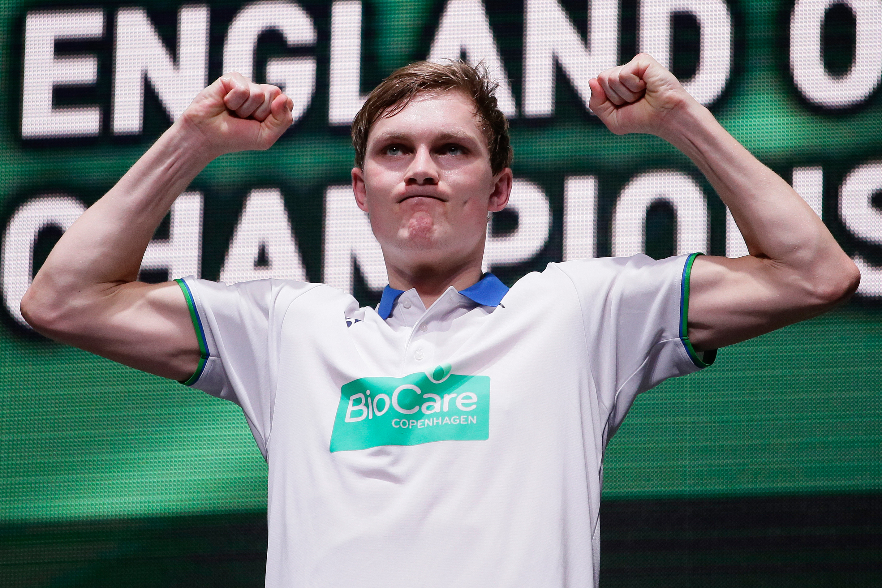 马来西亚队鏖战德国队，安赛龙统治全场