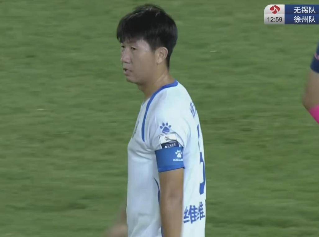 江苏男篮主场失利,球队士气受挫 江苏男篮主场失利,球队士气受挫