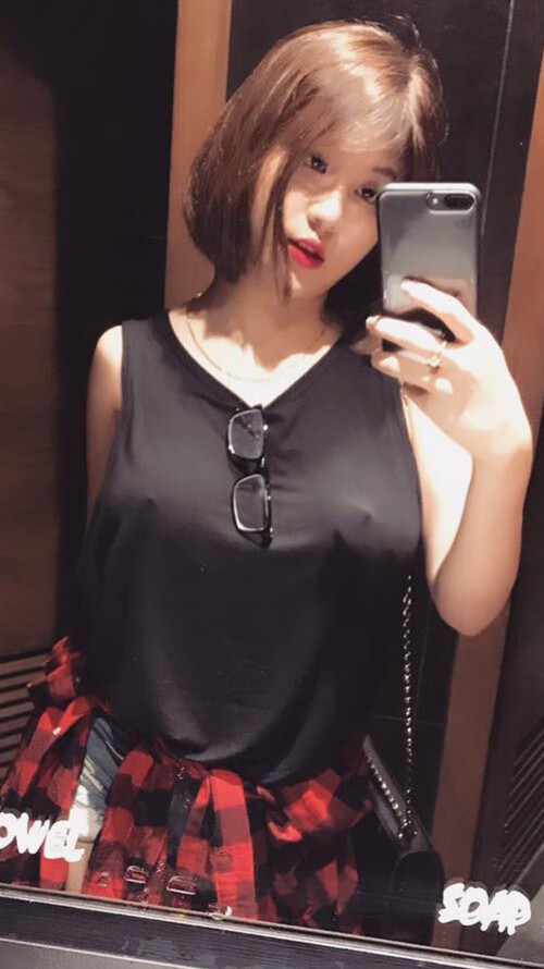 速度与荣耀，赛道硝烟与绿茵热浪的唯一性碰撞