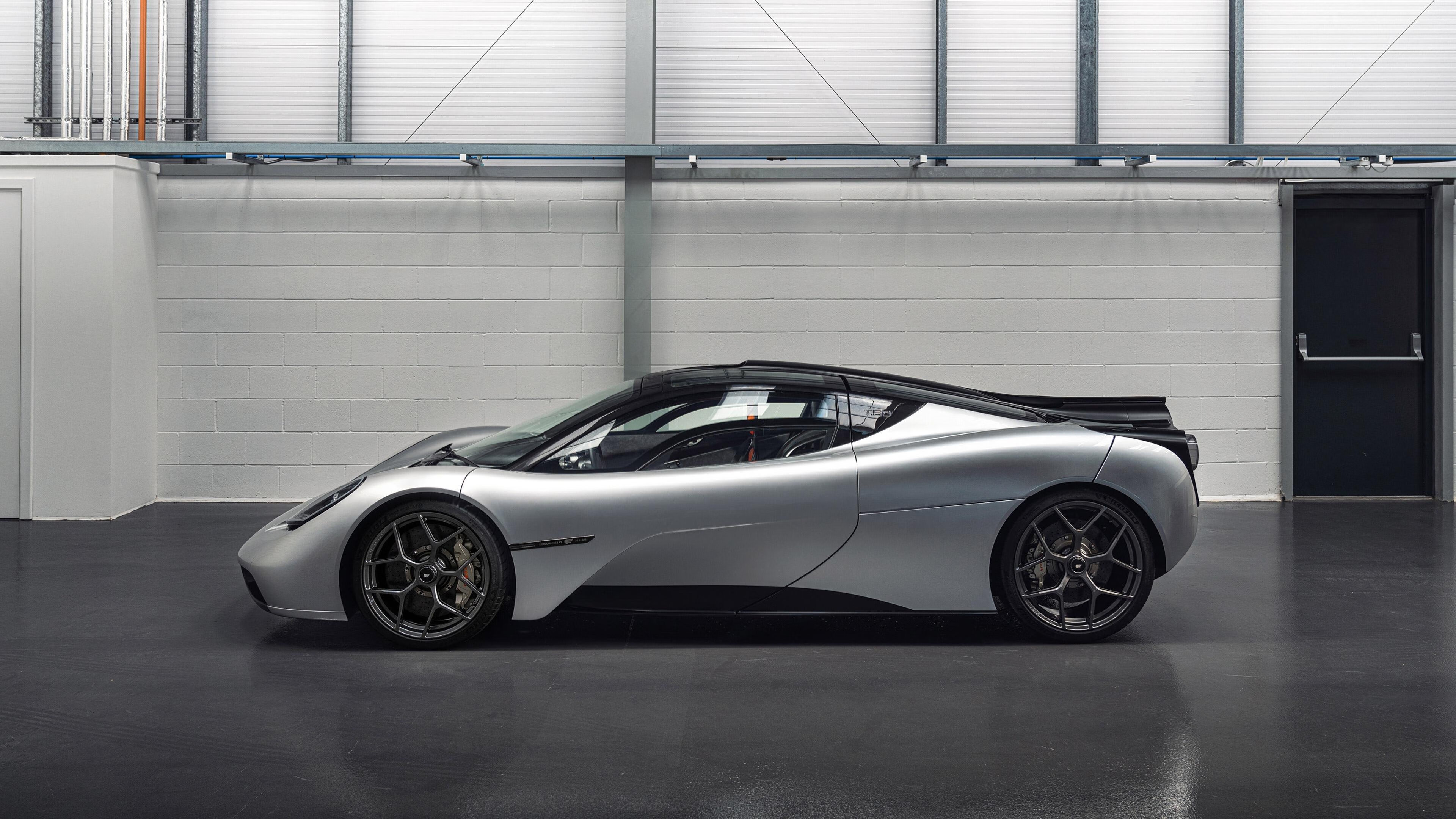 单腿巨人的抢七之夜，切特·霍姆格伦如何用独腿撑起整座城市的希望